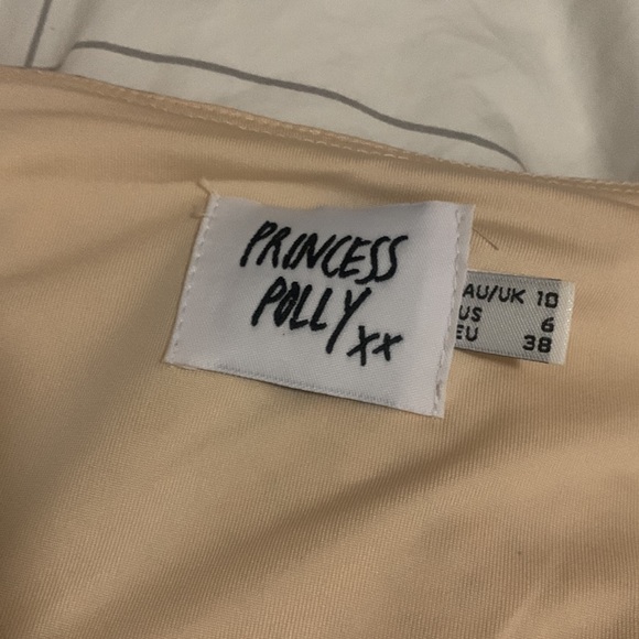 Princess polly long sleeve crop top NWOT size 6 - Picture 2 of 3